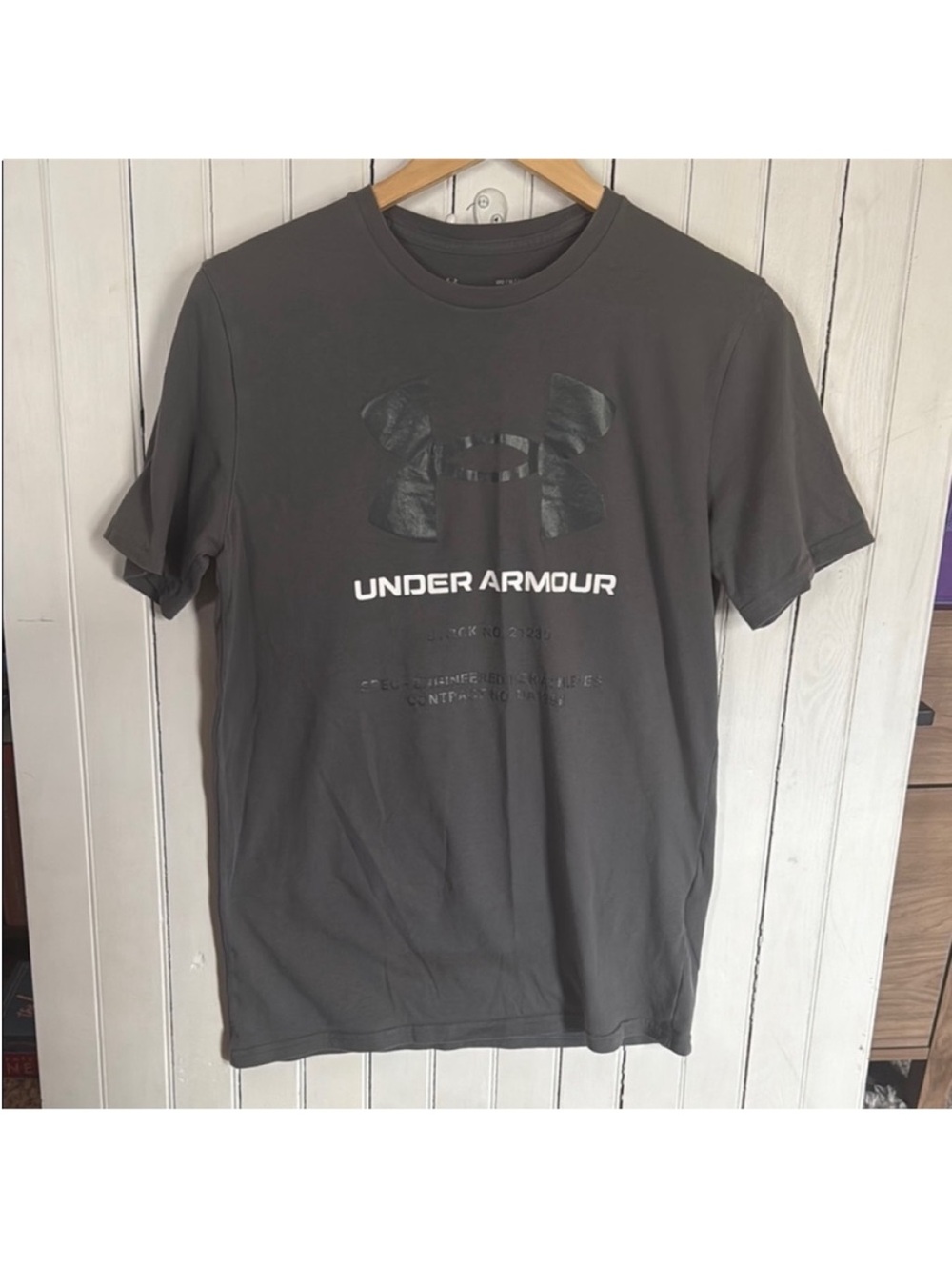 Under Armour Graphic T-Shirt Grey Size M